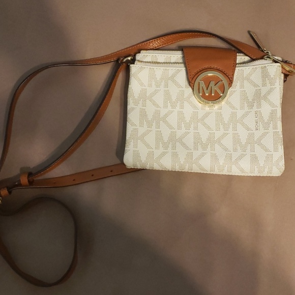 Michael Kors bag - Picture 1 of 2